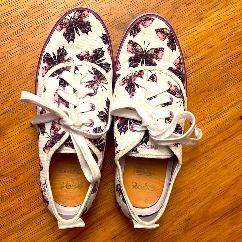 Girl’s Geox respira shoes